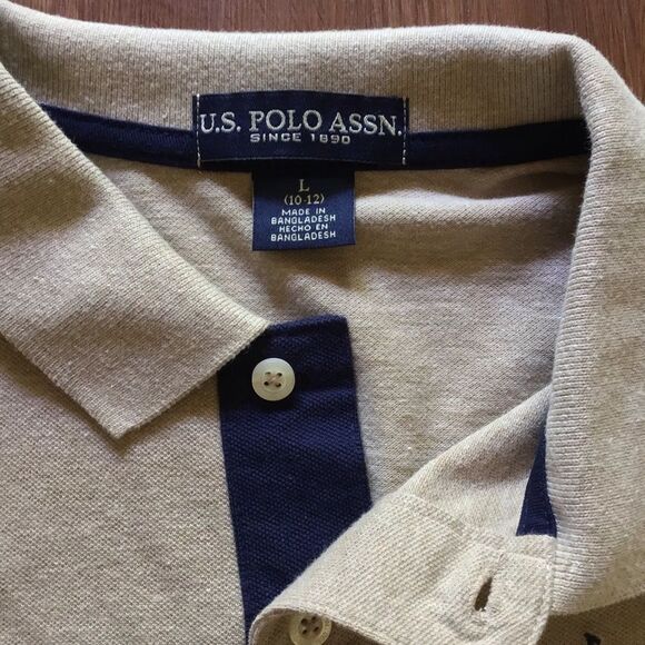 NWT U.S Polo Assn. Boys Embroidered Khaki Heather Polo - Picture 3 of 5
